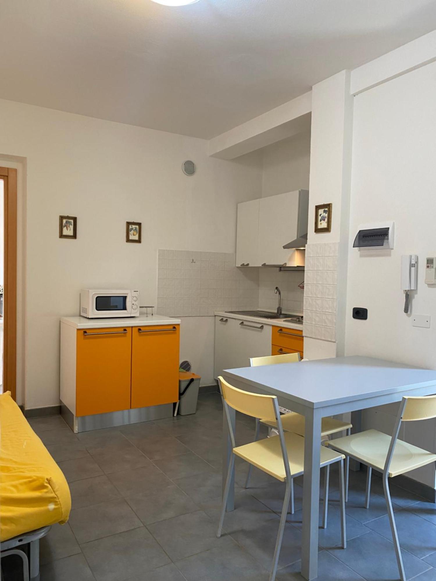 I Portici Appartamenti Marina di Grosseto Bagian luar foto