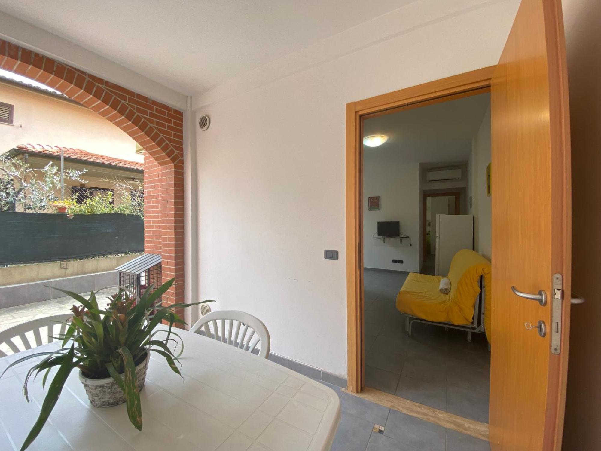 I Portici Appartamenti Marina di Grosseto Bagian luar foto