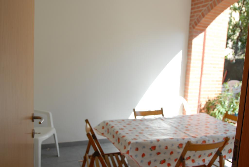 I Portici Appartamenti Marina di Grosseto Ruang foto