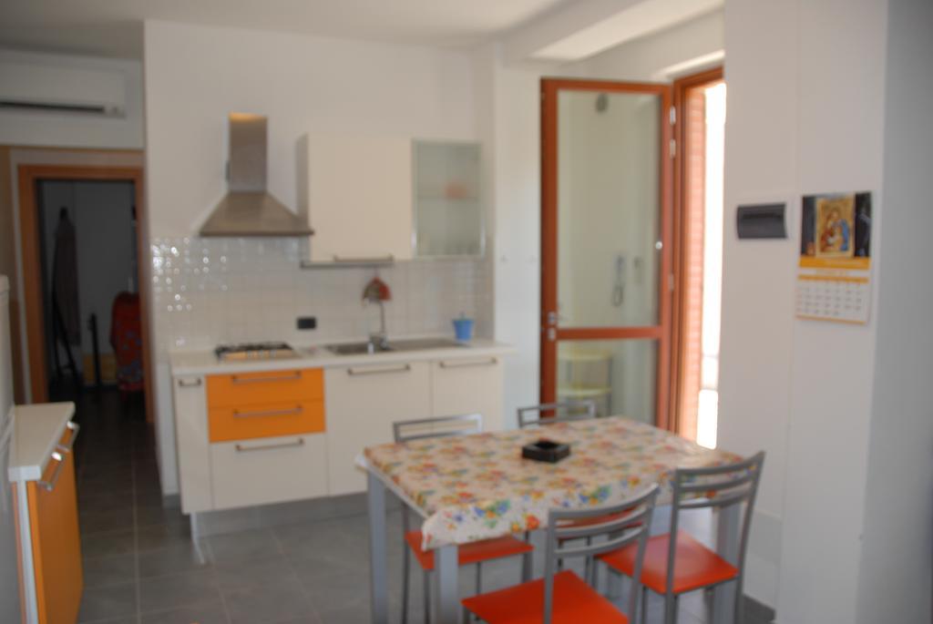I Portici Appartamenti Marina di Grosseto Ruang foto