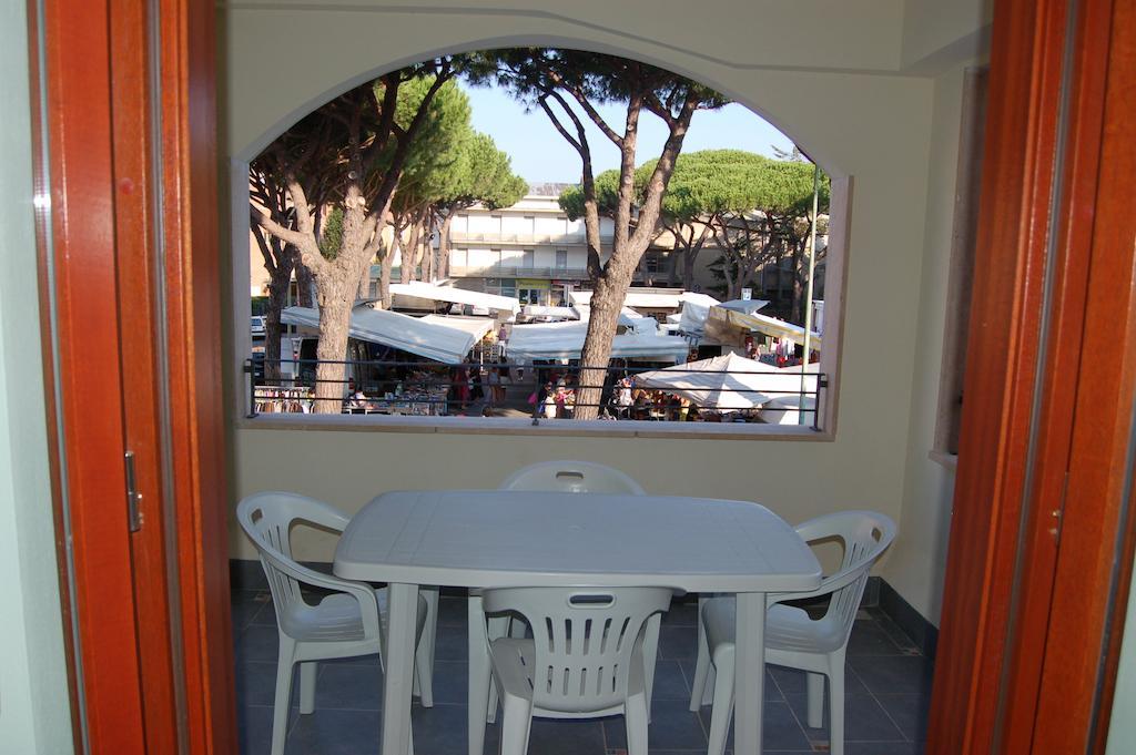 I Portici Appartamenti Marina di Grosseto Ruang foto